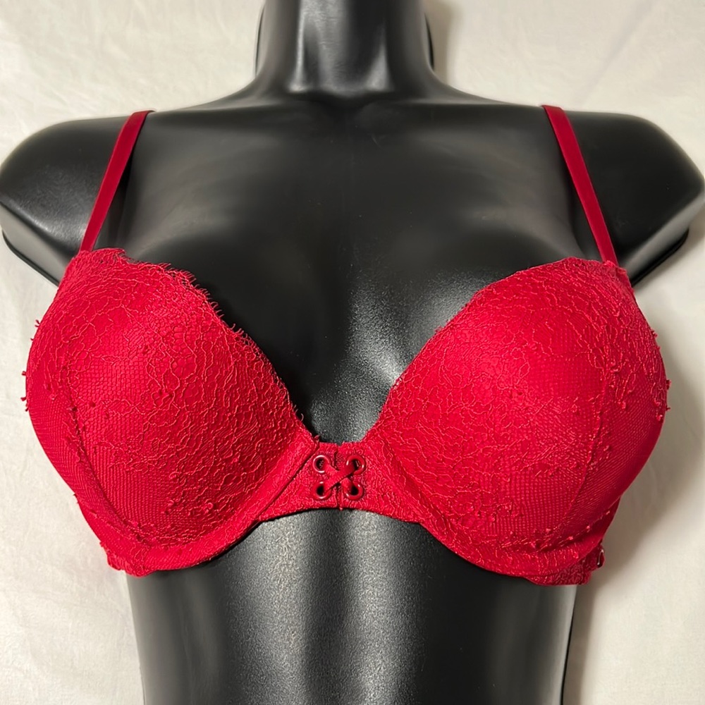 Victoria’s Secret Bombshell Plunge Bra